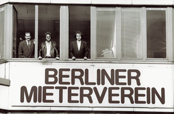 Männer mit Bärten anno 1985: der Geschäftsführer des Berliner Mietervereins Reiner Wild (rechts) mit seinem Vorgänger Vetter (Mitte) und dem damaligen wissenschaftlichen Mitarbeiter des BMV, Hentschel (links)
