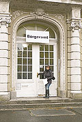 Haupteingang eines B&uuml;rgeramts