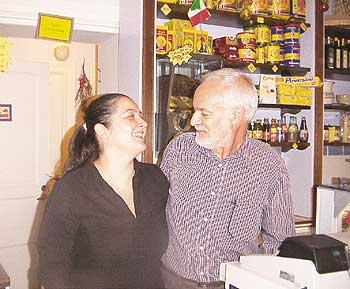 Maria und Antonio Cortazzo in ihrem kleinen Café