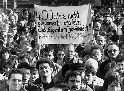 Wohnungspolitische Demo in Ost-Berlin