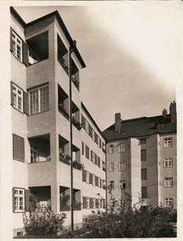 Der Innenhof des Ensembles Kissingenplatz 12 um die 1930er Jahre
