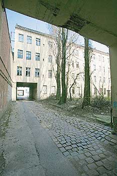 Wohnnutzung beendet: Innenhöfe in der Herzbergstraße in Lichtenberg