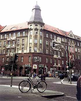 Dritte Säule der Wohnungsversorgung: Deutschlands Genossenschaften (hier: Bremer Höhe in Berlin