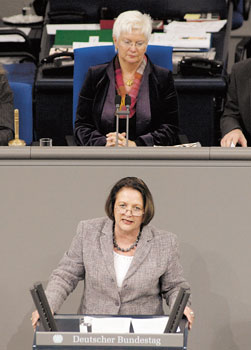 FDP-Justizministerin Leutheusser-Schnarrenberger bei einer Rede im Deutschen Bundestag