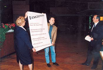 Bauminister Klaus Töpfer auf dem Mietertag 1997 in Nürnberg