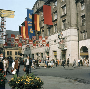 DDR-Beflaggung während der Leipziger Messe
