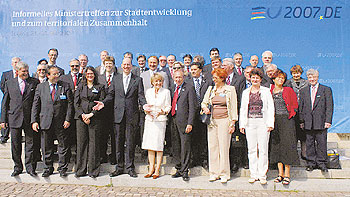Bundesbauminister Tiefensee mit seinen europäischen Ressortkollegen