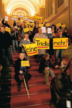 Mieterprotest im Roten Rathaus ('Dossiergruppe')