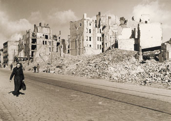 Berliner Ruinenlandschaft nach dem Zweiten Weltkrieg