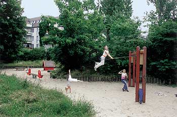 Zumindest teilweise autofrei: Spielplatz in der Woltmann-Siedlung in Steglitz