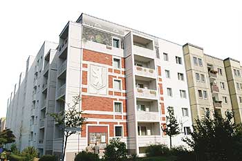 Bemalte Häuserfassaden in Hellersdorf