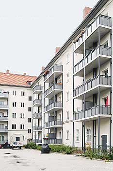 NS-Siedlung am Grazer Damm - neu angebaute Balkone