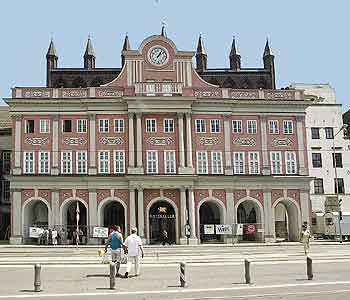 Gesamtansicht des Rostocker Rathauses