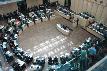 Blick von der Pressetribüne in eine Sitzung des Bundesrats