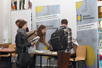 BMV-Infostand in der TU-Mensa zum Semesterstart BMV-Infostand in der TU-Mensa zum Semesterstart