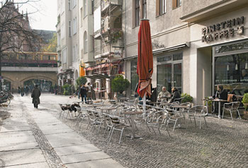 Innenstadt mit Wohnqualität: Der Savignyplatz