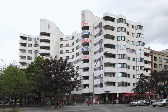 Hochhaus des Neuen Kreuzberger Zentrums