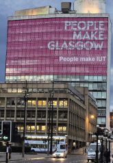 I.U.T.-Fassadenwerbung in Glasgow I.U.T.-Fassadenwerbung in Glasgow