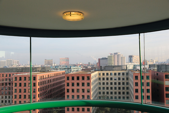 Blick aus einem Loft über die Berliner Skyline