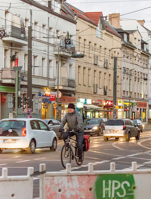 Wohnhäuser und Geschäfte in der Wilhelminenhofstraße