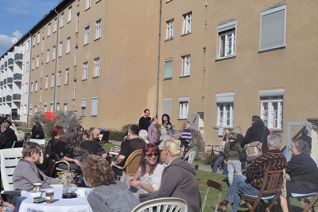 Open-air-Mietertreffen in der Gontermannstraße