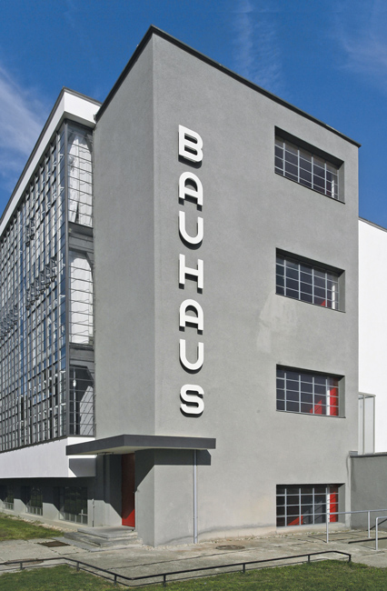 Die Moderne Wird 100 1919 Grundete Walter Gropius Das Bauhaus In Weimar Berliner Mieterverein E V