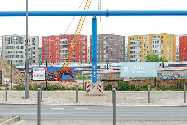 Neubauten hinter ICE-Trasse Neubauten hinter ICE-Trasse