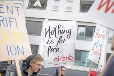 Demonstration gegen Airbnb