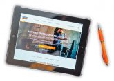 Tablet mit ImmobilienScout24-Internetseite