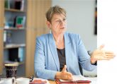 Sozialsenatorin Elke Breitenbach Sozialsenatorin Elke Breitenbach