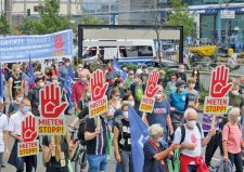 Demonstration für einen Mietenstopp