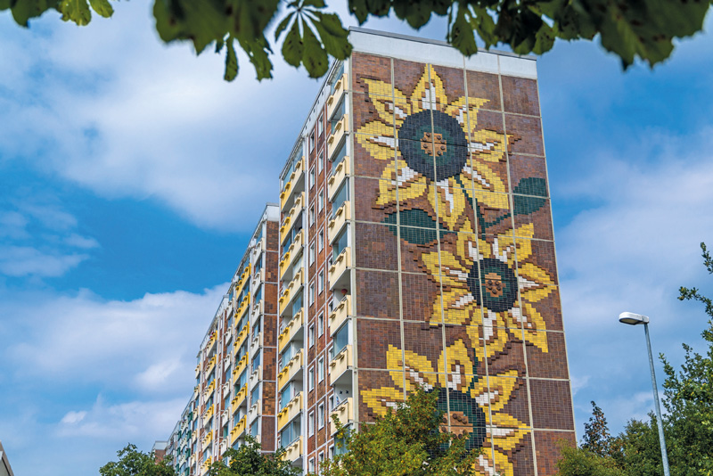 Sonnenblumenhaus mit dem Sonnenblumen-Mosaik