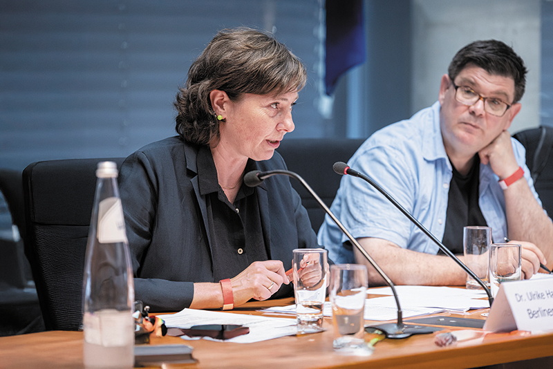 Die ehemalige BMV-Geschäftsführerin Ulrike Hamann-Onnertz und der HU-Stadtsoziologe Andrej Holm Die ehemalige BMV-Geschäftsführerin Ulrike Hamann-Onnertz und der HU-Stadtsoziologe Andrej Holm