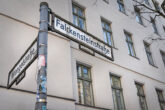 Straßenschild ,Falkensteinstraße'